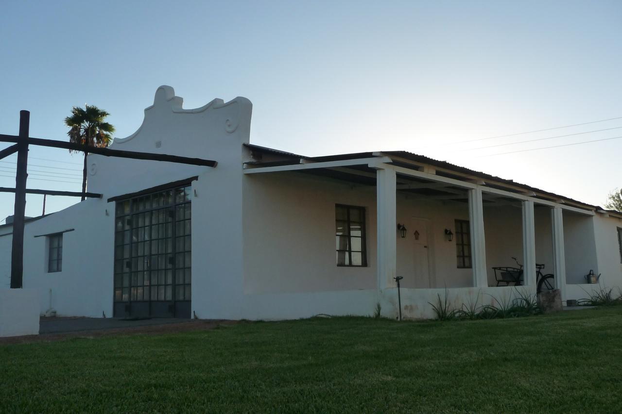 Avonsrus Guesthouse Augrabies ภายนอก รูปภาพ